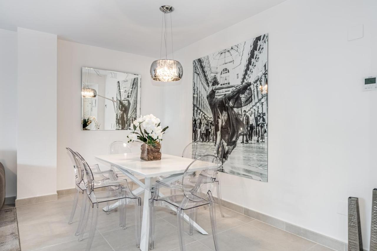 By Riva - Elegant, 2 Bedroom In Dama De Noche Puerto Banus Marbella