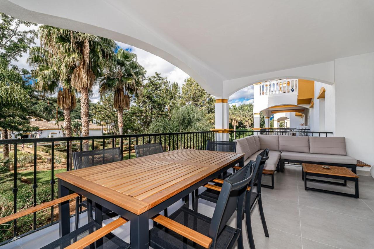 By Riva - Elegant, 2 Bedroom In Dama De Noche Puerto Banus *