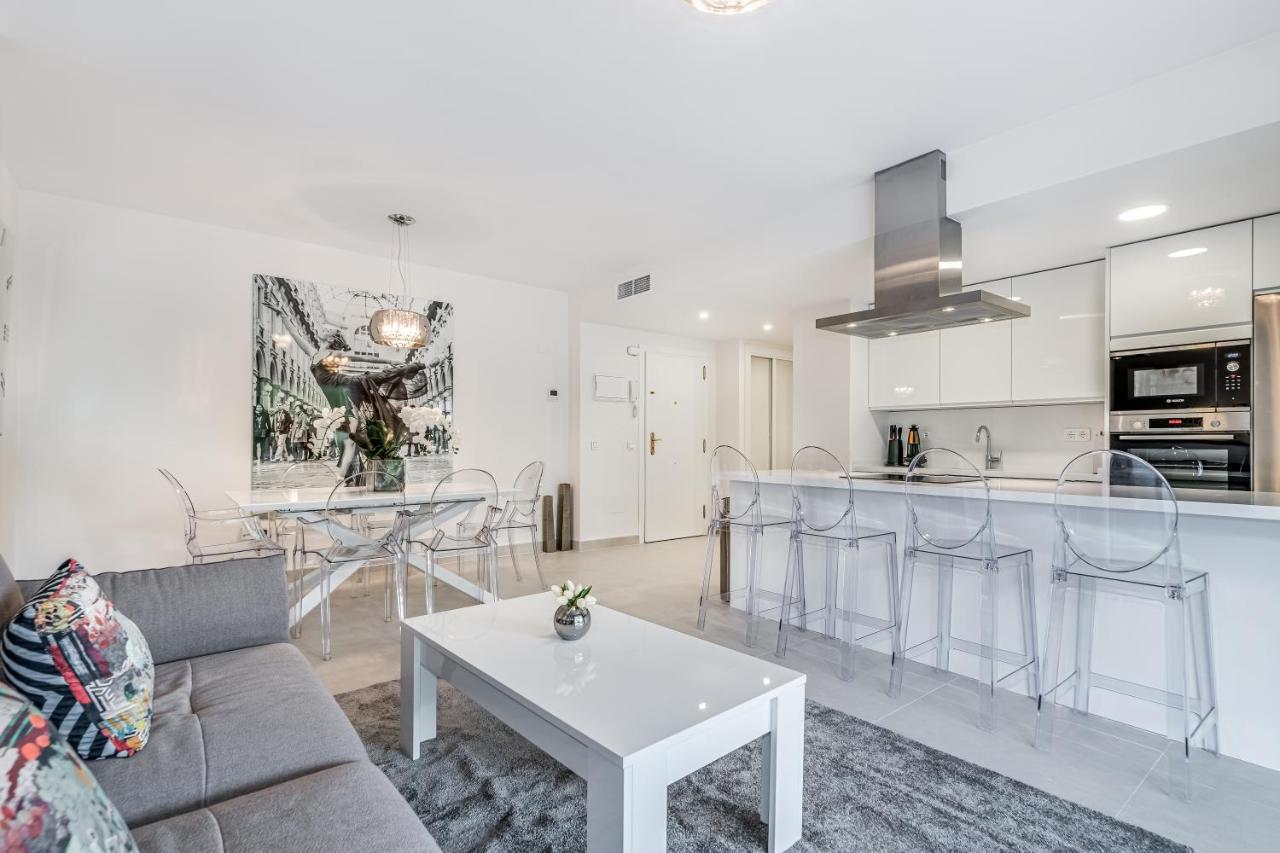 By Riva - Elegant, 2 Bedroom In Dama De Noche Puerto Banus * Marbella