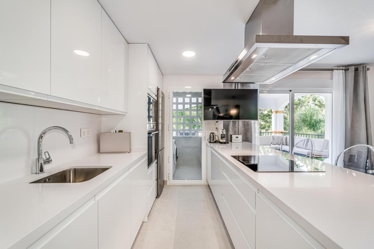 By Riva - Elegant, 2 Bedroom In Dama De Noche Puerto Banus
